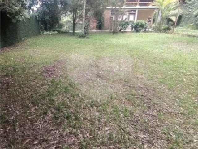 Casa à venda com 5 quartos, sendo 1 suíte,  em Mantiqueira, Mairiporã, SP
