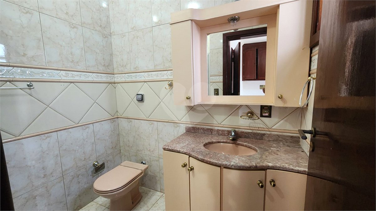 Casa à venda ou para alugar com 3 suítes no condomínio Villagio Capriccio, Louveira - SP