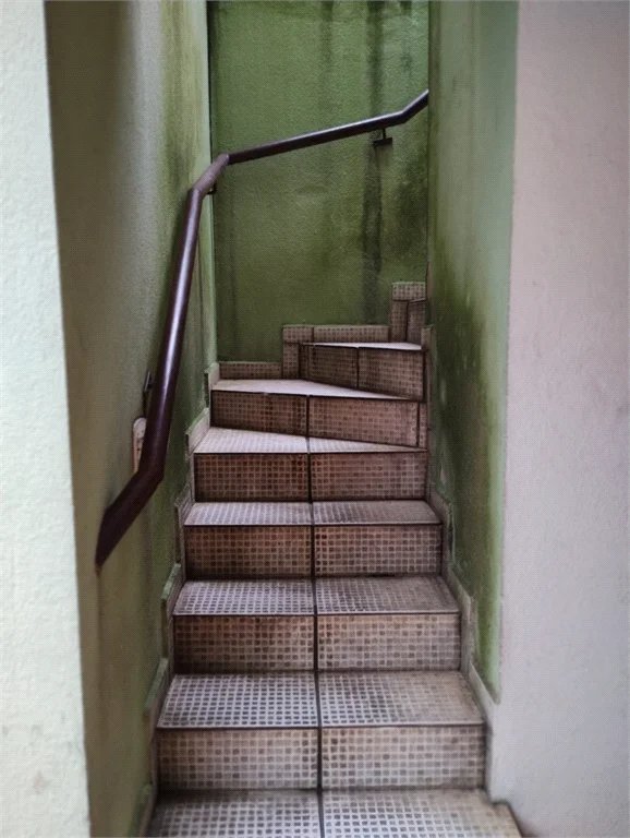 Sobrado à venda com 4 quartos, sendo 1 suíte, em Jardim Monte Kemel, São Paulo, SP
