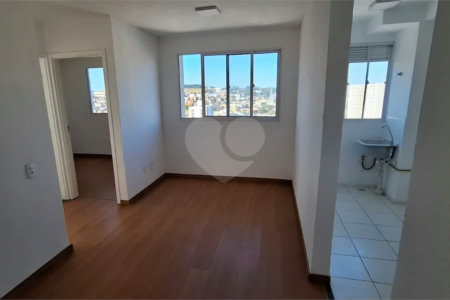 Apartamento de 42m² à venda na Vila Nova Bonsucesso, em Guarulhos, com 2 dormitórios e 1 vaga de garagem.