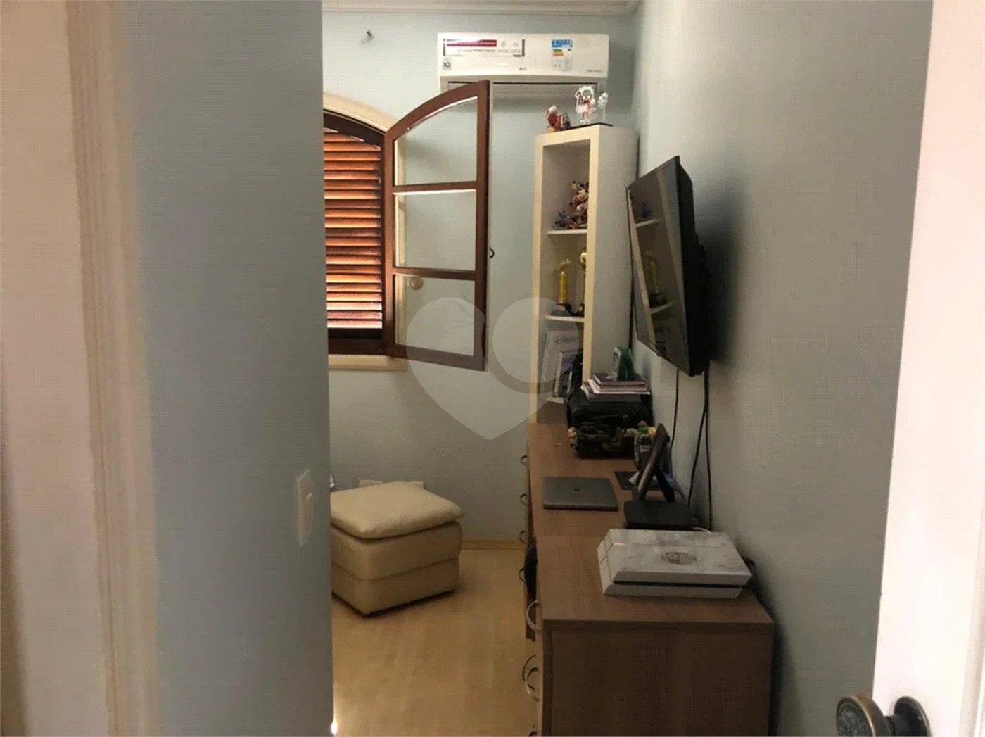 Sobrado com 363m² à venda no Alto da Moóca - 3 suítes e 6 vagas.