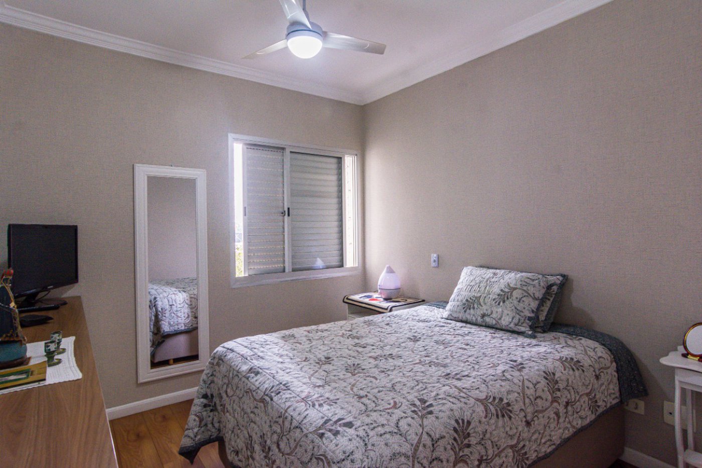 Apartamento à venda 115m² com 4 quartos, sendo 2 suítes, 2 vagas Jardim Bonfiglioli