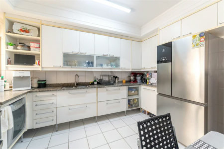 Apartamento à venda com 3 suítes em Santa Teresinha, São Paulo, SP
