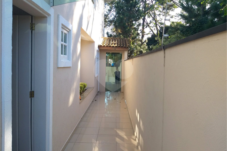 Casa à venda com 4 suítes em Jardim Floresta, São Paulo, SP