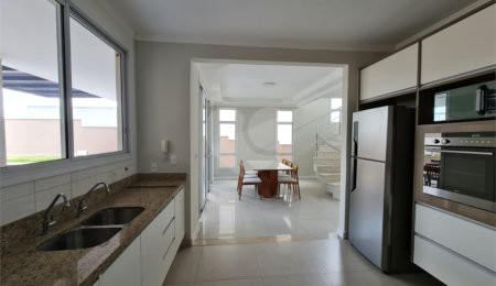 Casa à venda com 3 suítes no condomínio Geneve, Campinas - SP