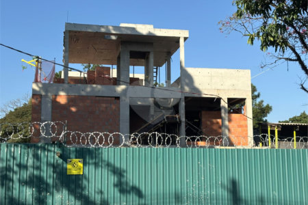 Casa à venda com 4 suítes no condomínio Casa Jardim Paineiras, São Paulo - SP