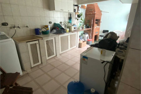 Sobrado à venda com 3 quartos em Jardim Imperador, Suzano, SP