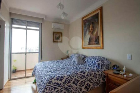 Apartamento à venda com 3 quartos, sendo 2 suítes, em Campo Belo, São Paulo, SP