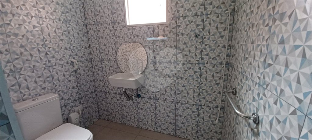 Sobrado à venda com 3 quartos, sendo 1 suíte, em Tremembé, São Paulo, SP