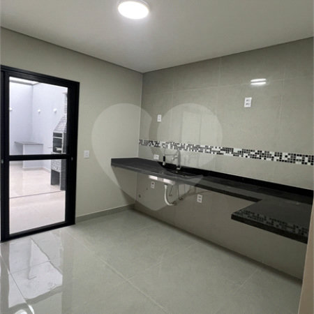 Sobrado à venda com 3 quartos, sendo 1 suíte, em Vila Bela Vista (zona Norte), São Paulo, SP