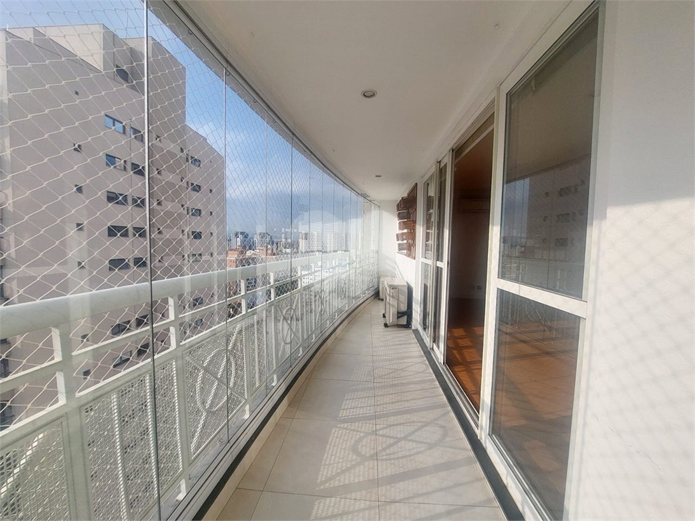 Apartamento à venda com 3 quartos, sendo 2 suítes, em Vila Leopoldina, São Paulo, SP