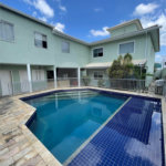 Casa à venda com 5 quartos, sendo 1 suíte, no condomínio Residencial Green Ville, Rio de Janeiro - RJ