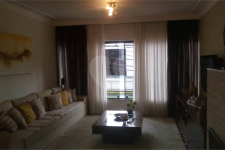 Casa à venda com 3 suítes em Jardim Franca, São Paulo, SP