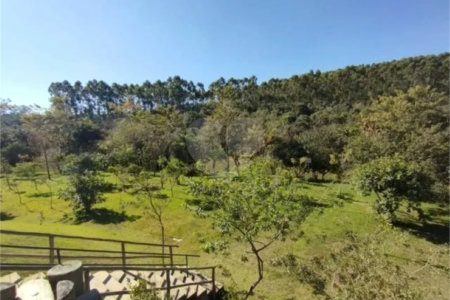 Terreno à venda no condomínio Fazenda Alta Vista, Salto de Pirapora - SP