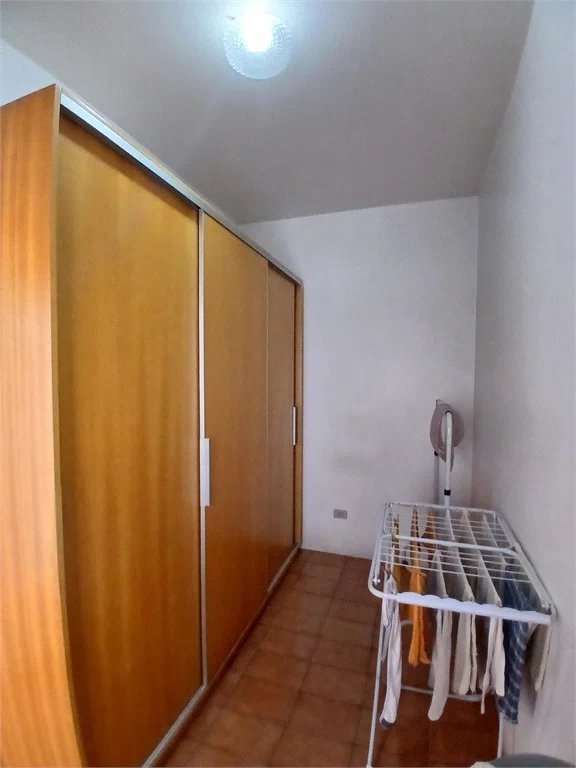 Sobrado à venda com 4 quartos, sendo 2 suítes,  em Jardim Leonor, São Paulo, SP