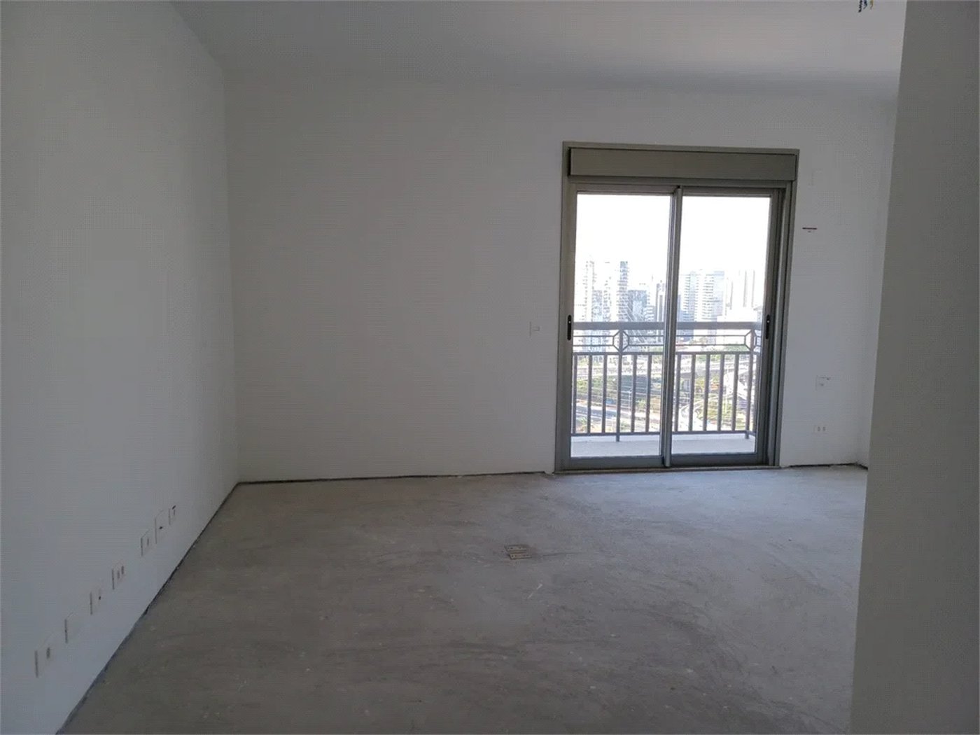 Apartamento à venda com 4 suítes em Real Parque, São Paulo, SP