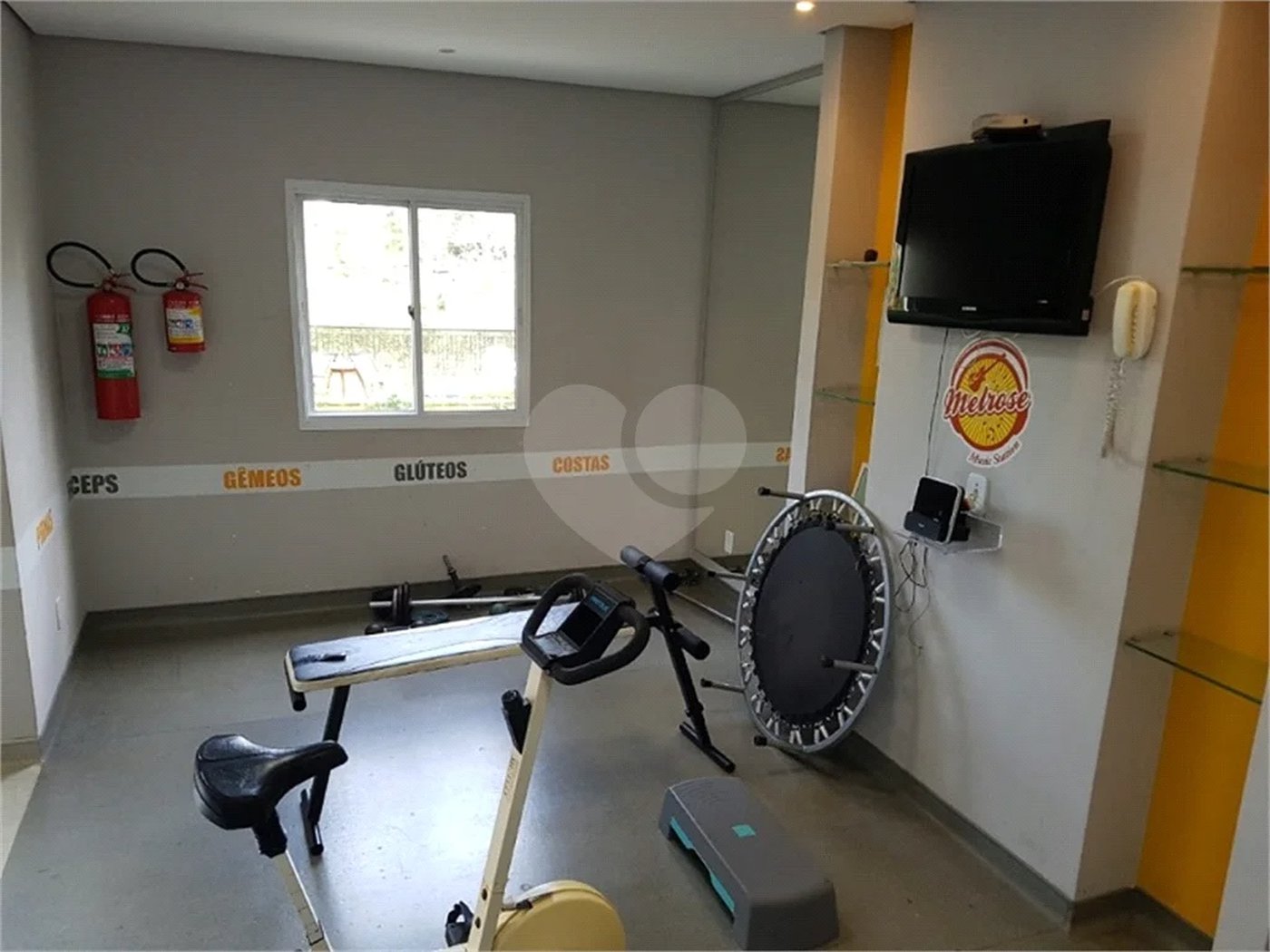 Apartamento à venda, com 1 quarto, armários, varanda, 1 vaga no Jaraguá em São Paulo