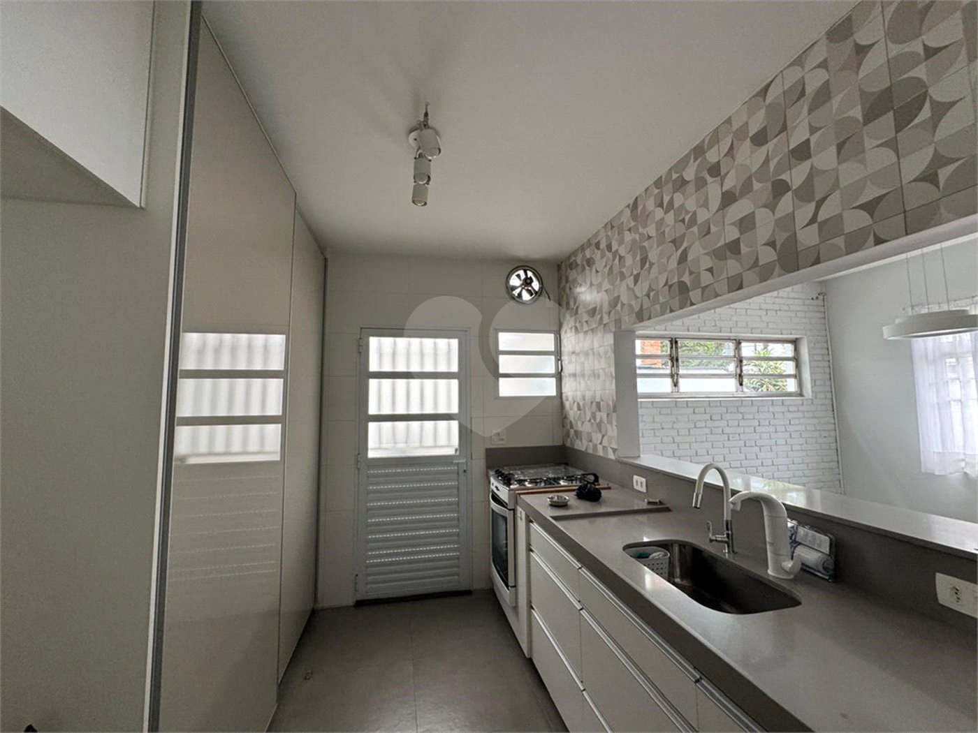 Casa Térrea à venda com 3 quartos, sendo 1 suíte,  em Vila Madalena, São Paulo, SP