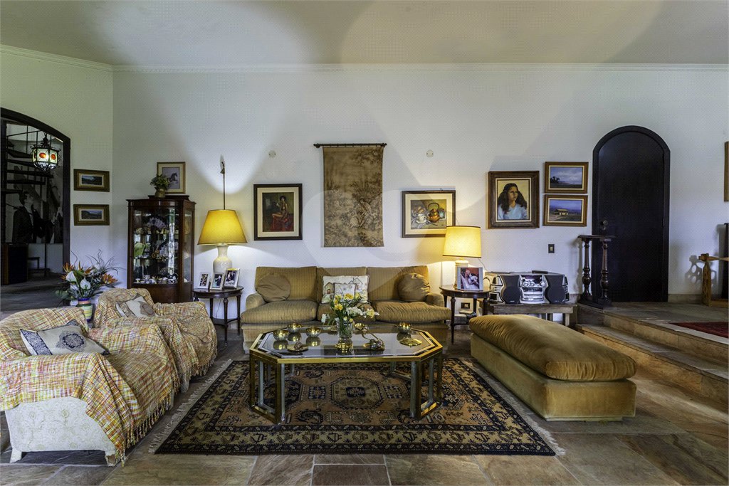 Casa à venda ou para alugar com 4 quartos, sendo 2 suítes, em Jardim Leonor, São Paulo, SP