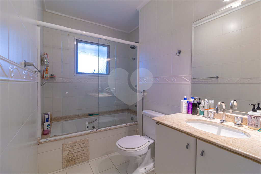 Casa à venda com 4 suítes no condomínio Vila das Acacias, São Paulo - SP