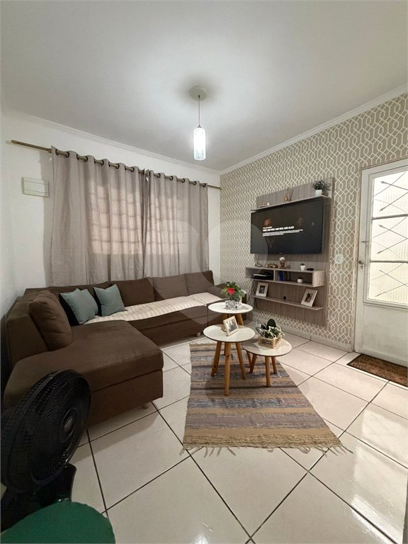 Casa à venda com 2 quartos em Vila São Paulo, Mogi das Cruzes, SP