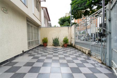 Sobrado à venda com 4 quartos, sendo 1 suíte, em Brooklin, São Paulo, SP