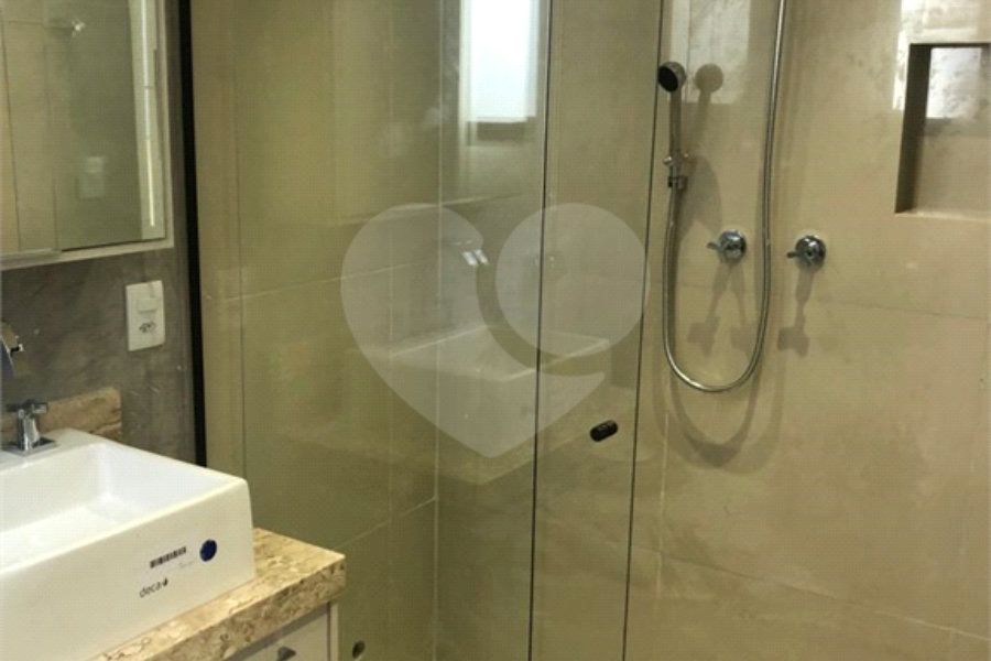Casa à venda com 4 quartos, sendo 2 suítes,  em Horto Florestal, São Paulo, SP