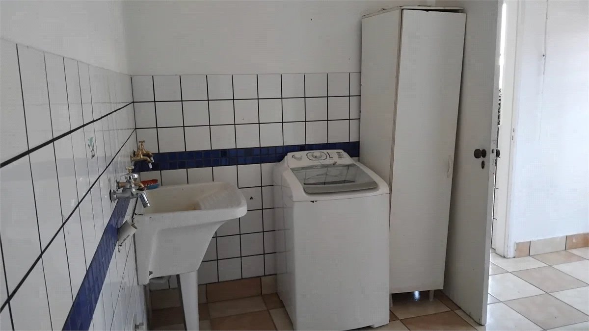 Sobrado à venda com 3 quartos, sendo 1 suíte, em Jardim Bonfiglioli, São Paulo, SP