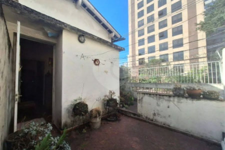 Sobrado à venda com 3 quartos, sendo 1 suíte, em Vila Clementino, São Paulo, SP