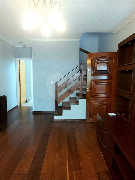 Sobrado à venda com 3 quartos, sendo 2 suítes, em Vila Romero, São Paulo, SP