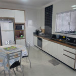 Casa à venda com 3 suítes no condomínio Riviera dos Pássaros, Joanópolis - SP