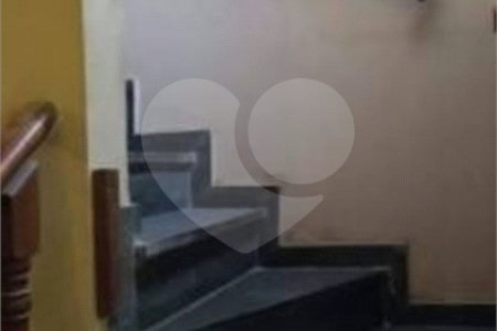 Sobrado à venda com 3 quartos, sendo 1 suíte, em Jardim Maria Luiza, São Paulo, SP