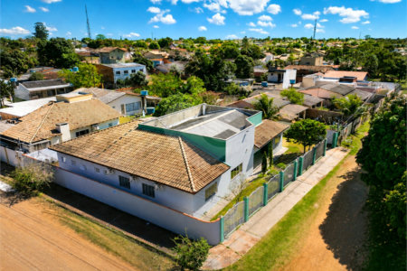 Casa Térrea à venda com 3 quartos, sendo 1 suíte, no Centro, Chapada dos Guimarães, MT