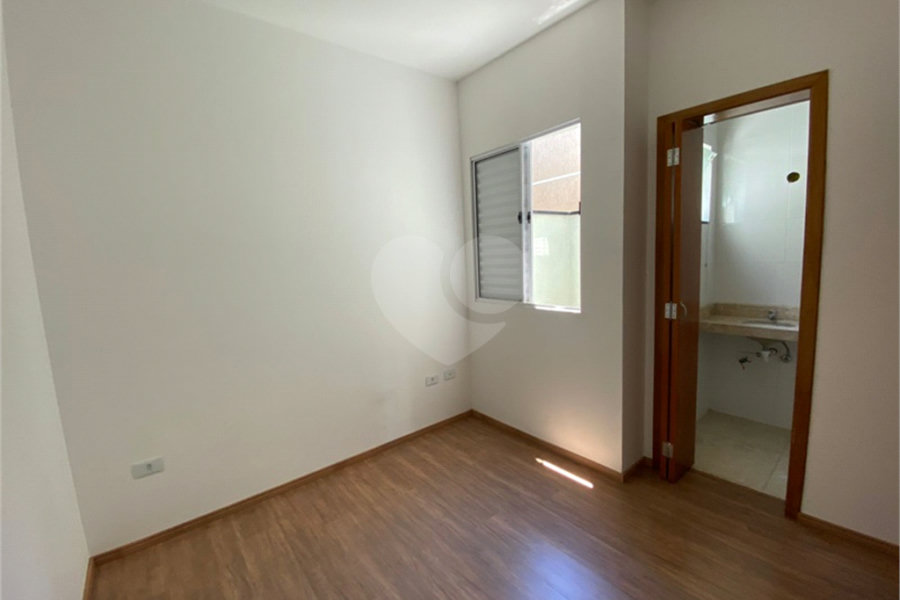 Casa para alugar com 3 quartos, sendo 1 suíte,  no condomínio Villagio DI Maria, São Paulo - SP