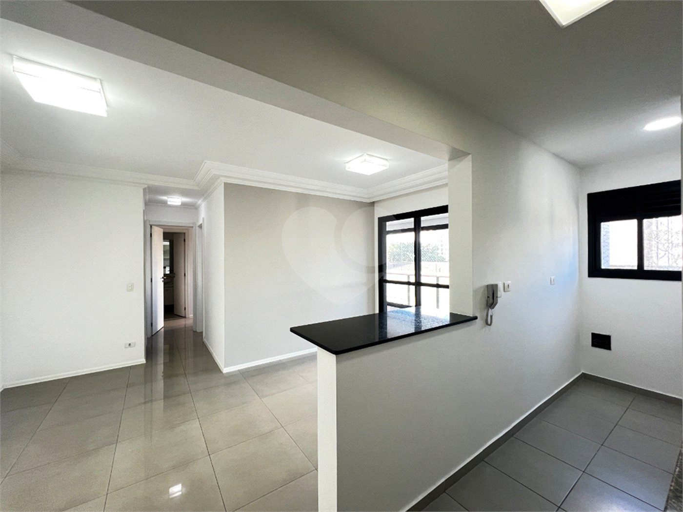 Apartamento à venda com 2 quartos, sendo 1 suíte, em Alto da Boa Vista, São Paulo, SP