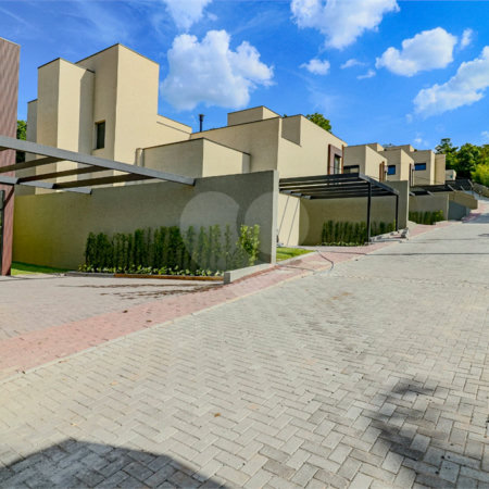 Casa em condomínio à venda com 3 suítes em Vila Santista, Atibaia, SP