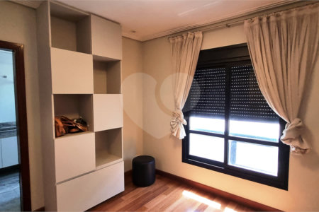 Apartamento à venda com 4 quartos, sendo 3 suítes, em Santana, São Paulo, SP