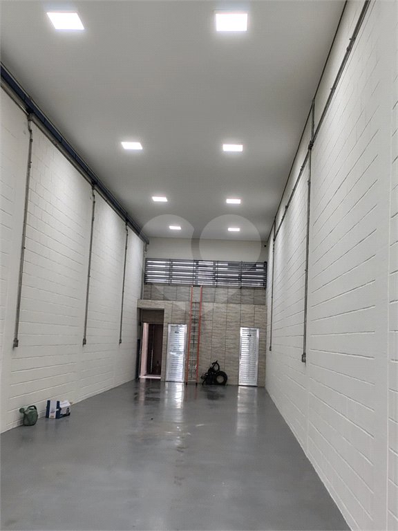 Salão para alugar em Vila Nova Bonsucesso, Guarulhos, SP
