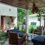 Casa à venda com 2 quartos, sendo 1 suíte, no Centro, Santa Cruz Cabrália, BA