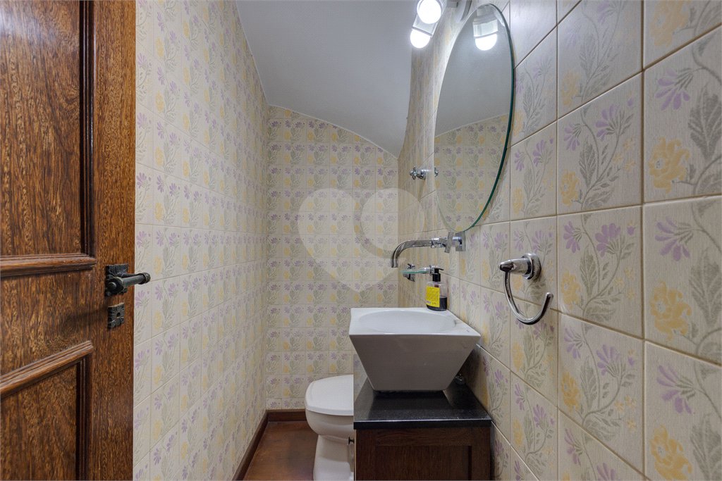 Casa Térrea à venda com 3 suítes em Granja Julieta, São Paulo, SP
