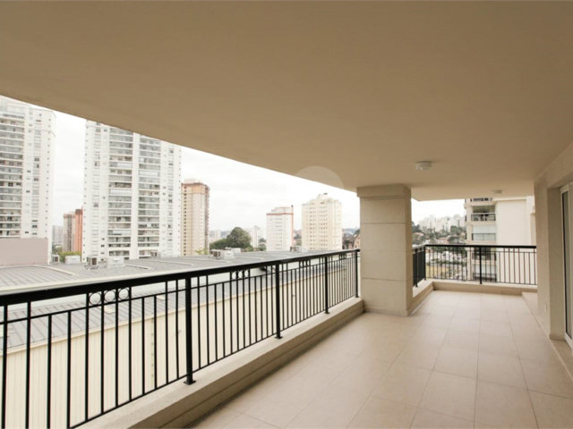 Apartamento à venda ou para alugar com 4 suítes em Chácara Flora, São Paulo, SP