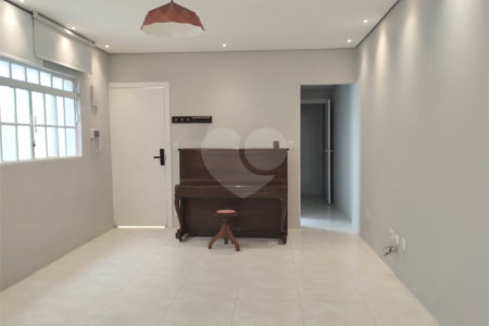 Casa Térrea à venda com 1 quarto em Vila Nivi, São Paulo, SP