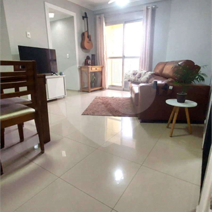 Apartamento à venda com 3 quartos, sendo 1 suíte, em Sítio Pinheirinho, São Paulo, SP