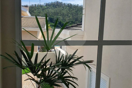 Casa à venda com 5 quartos, sendo 4 suítes, no condomínio Sol Vinhedo, Vinhedo - SP
