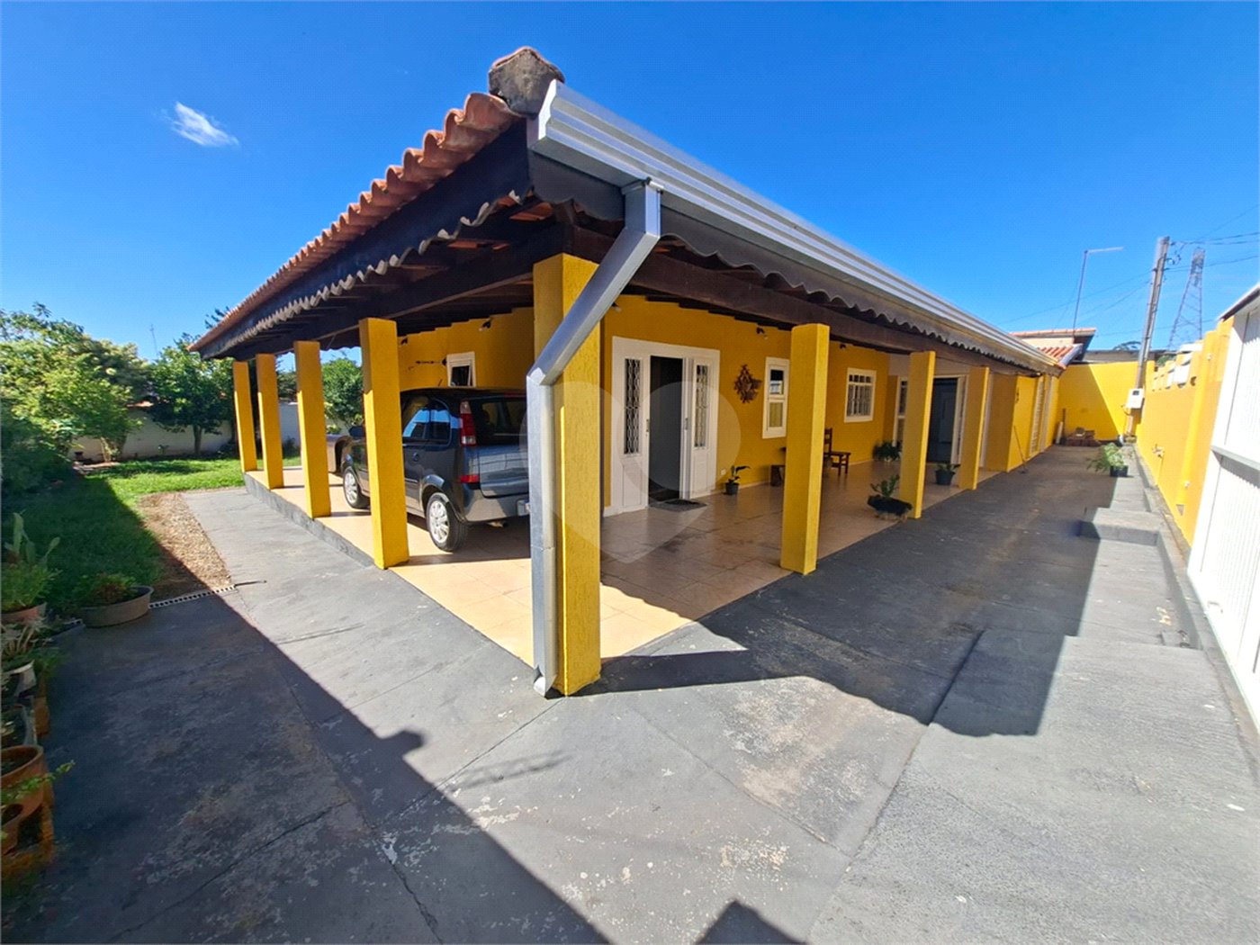 Casa à venda com 3 quartos, sendo 1 suíte,  em Tatetú, Alambari, SP