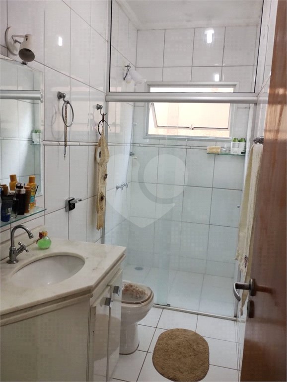 Sobrado à venda com 3 quartos, sendo 1 suíte,  em Vila Oliveira, Mogi das Cruzes, SP
