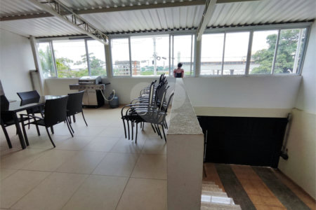 Sobrado à venda com 2 quartos em Jardim Emília, Sorocaba, SP