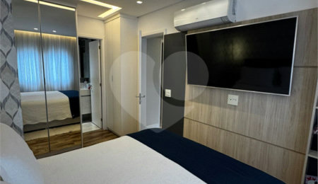 Apartamento à venda com 2 quartos, sendo 1 suíte,  em Mooca, São Paulo, SP