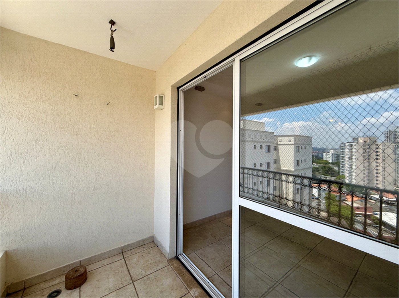 Apartamento à venda com 2 quartos, sendo 1 suíte, em Jardim Marajoara, São Paulo, SP