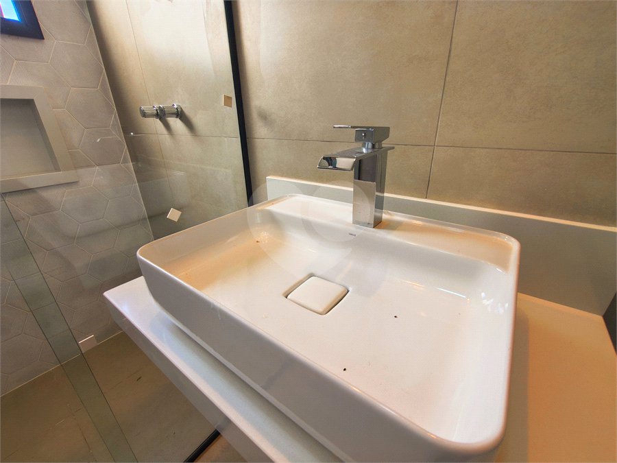 Casa à venda com 3 suítes no condomínio Terras de São Francisco, Sorocaba - SP